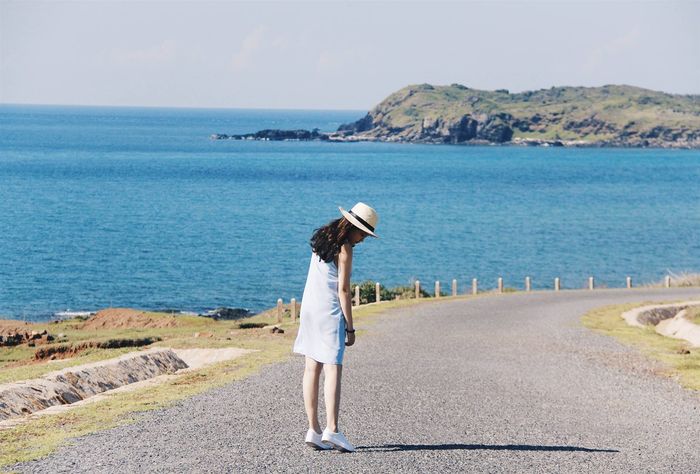 81753 cung duong ven bien dao phu quy canh dep phan thiet 700x474