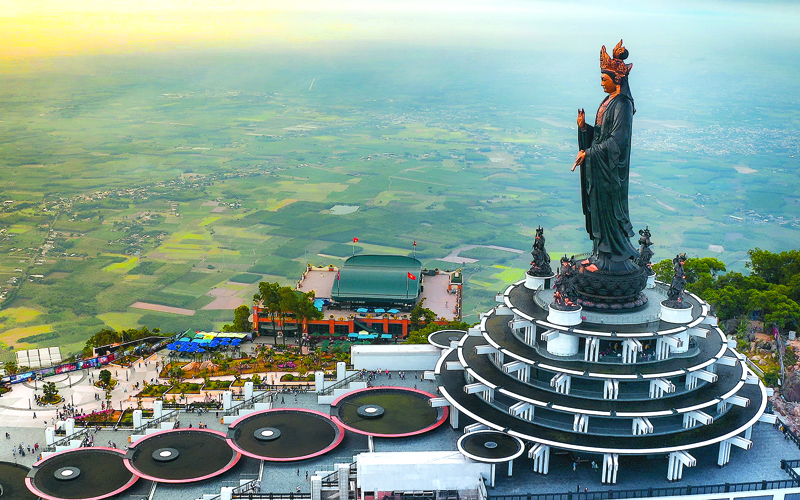 Tour núi bà Đen